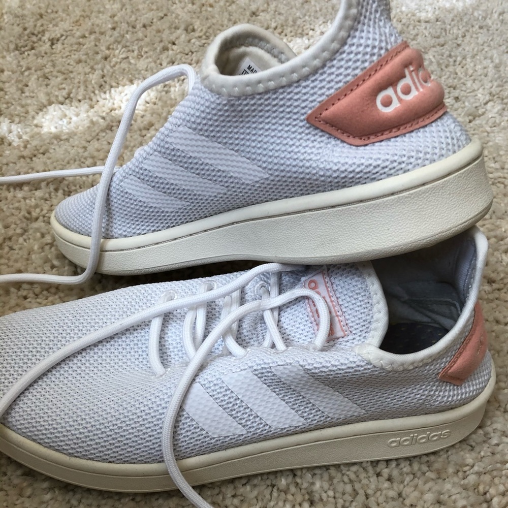 Addidas Cloudform Court Women Size 8 1/2.